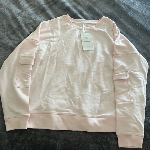 NWT fabletics matched set - Picture 2 of 3